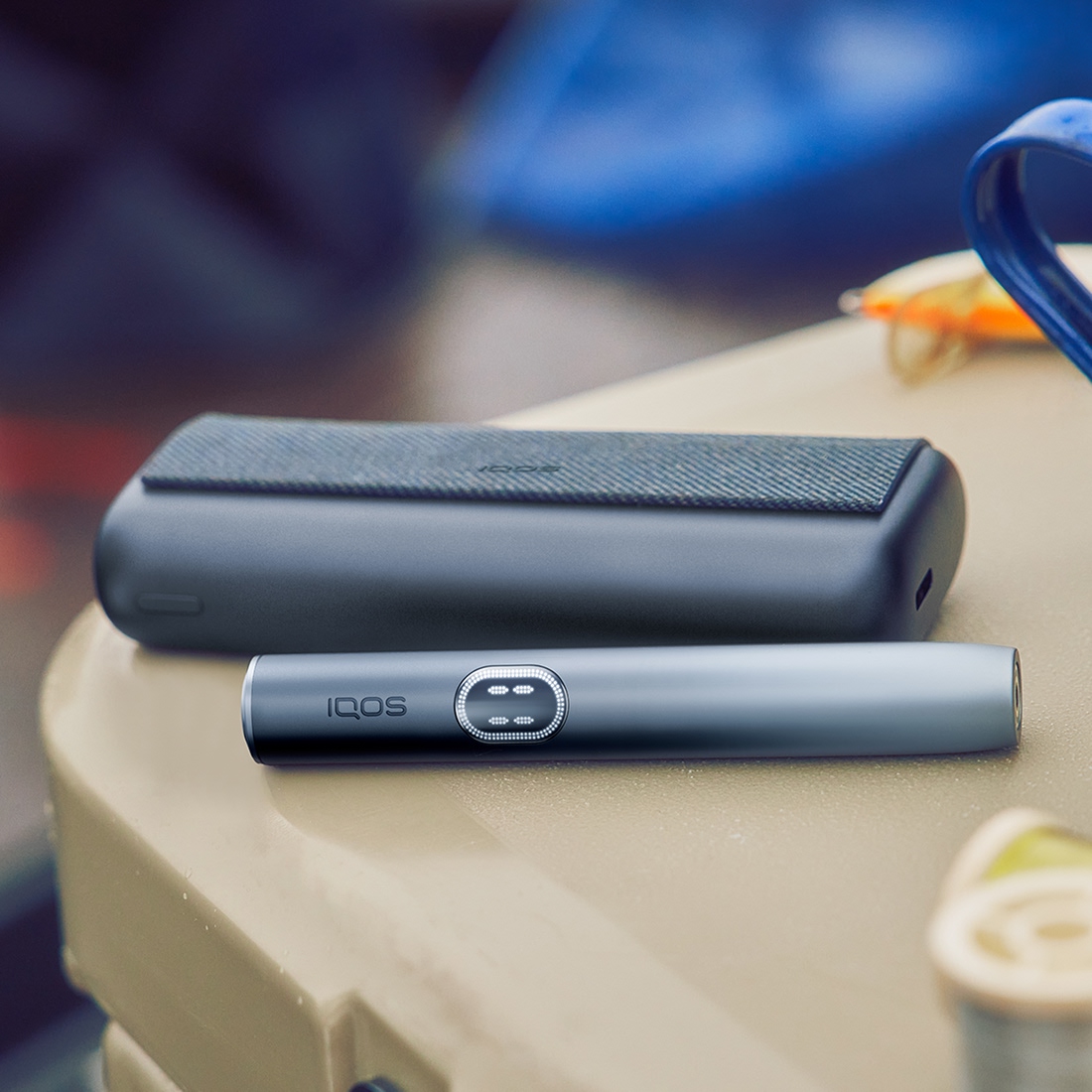 IQOS ILUMA i PRIME color Midnight Black